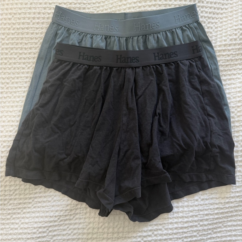 2 Pack Hanes Shorts - Black and Gray